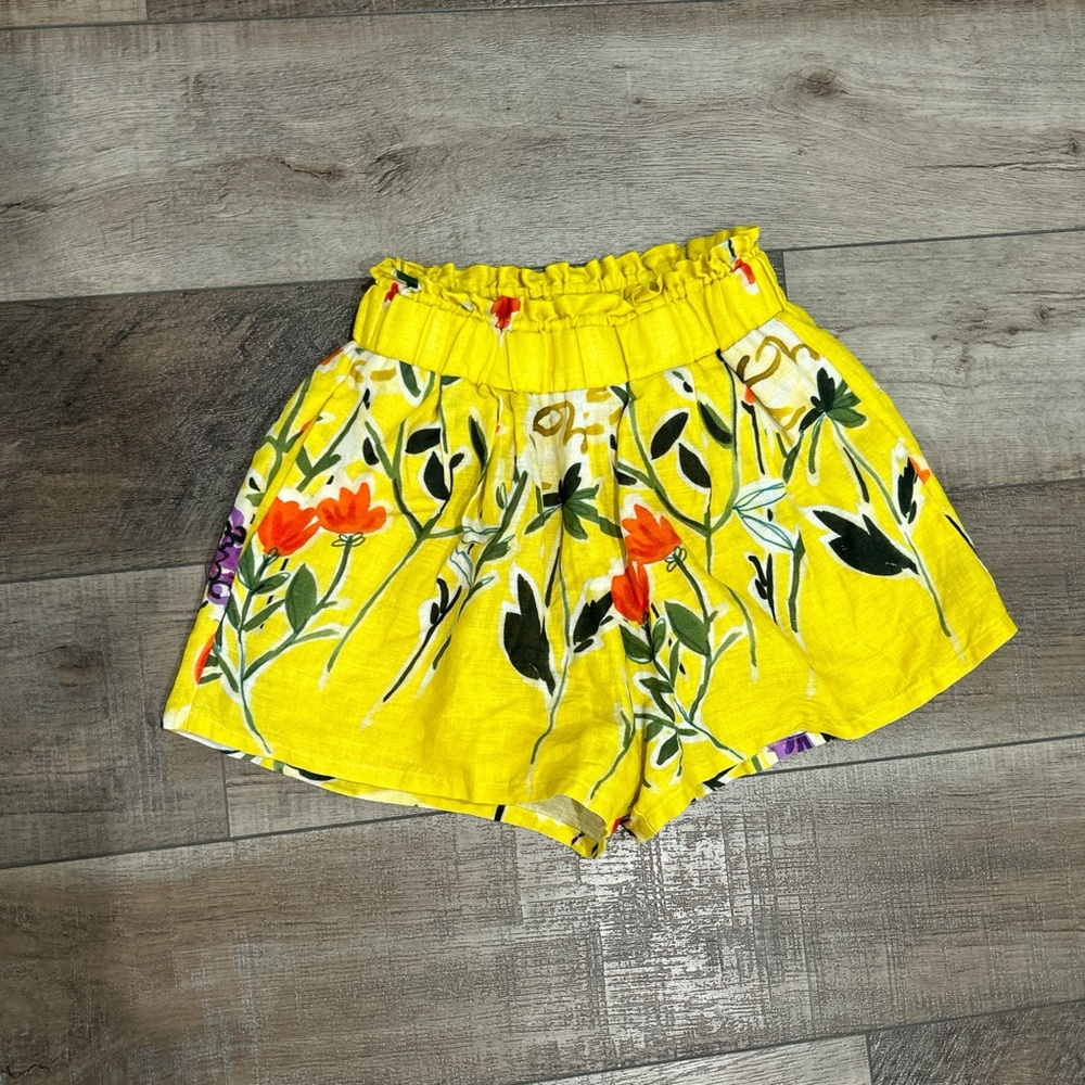Silvia Tcherassi yellow linen Adelson shorts in golden wallflowers - Picture 4 of 8